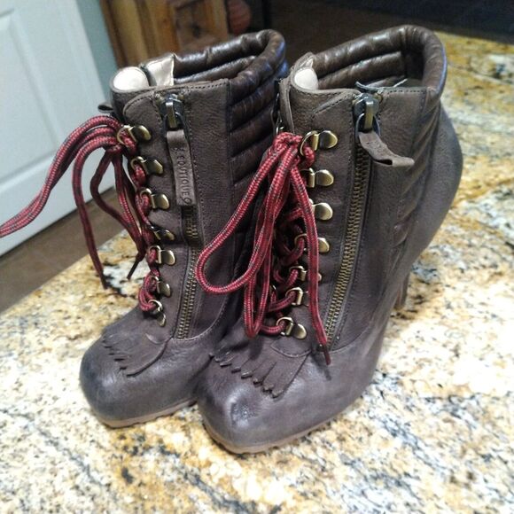 Boutique 9 Arael Platform Ankle Bootie Lace Up High Heels Women's Sz 5.5 - Picture 1 of 13